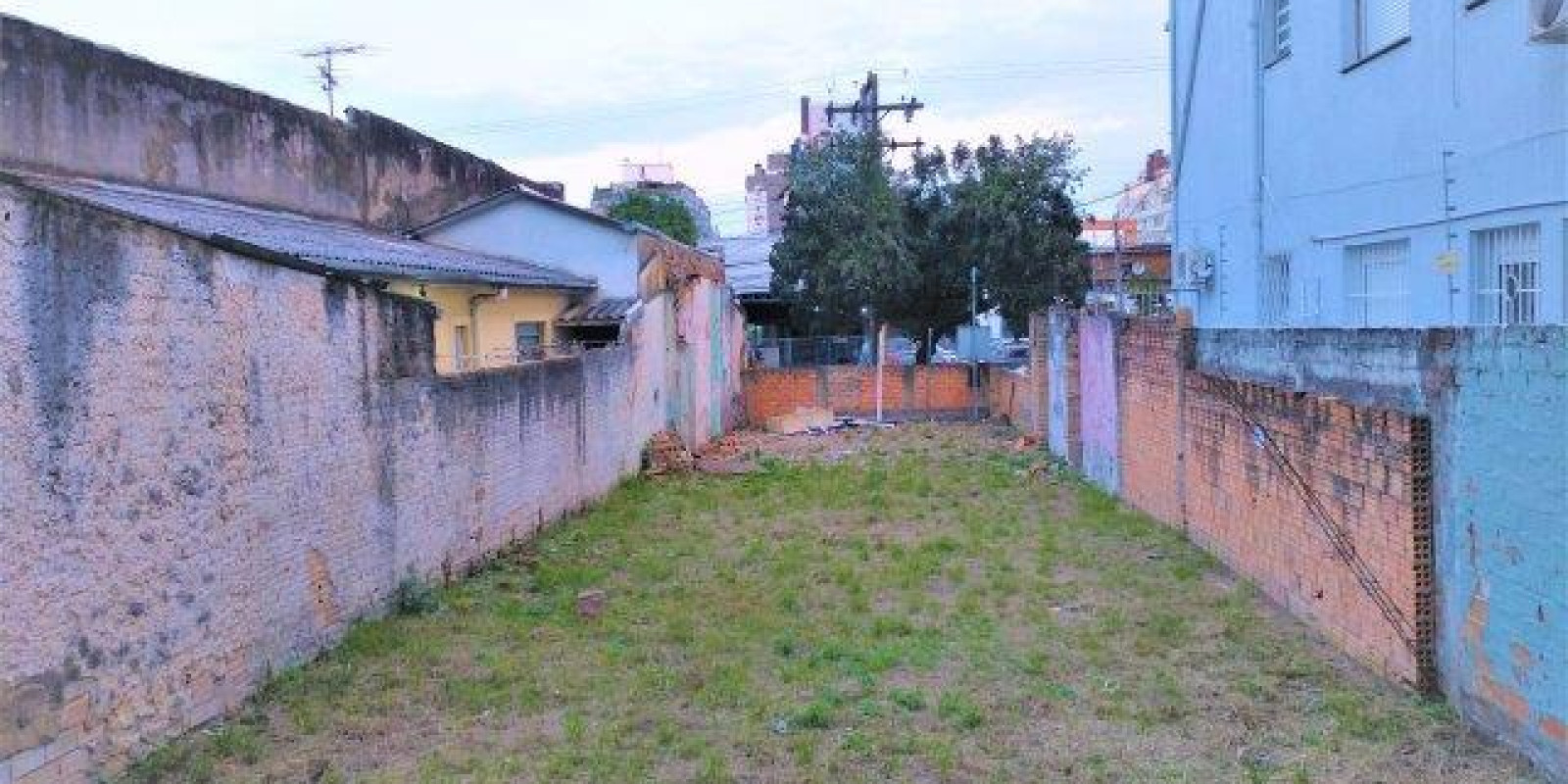 TPS Imóveis apresenta Terreno Plano Bairro Menino Deus Porto Alegre